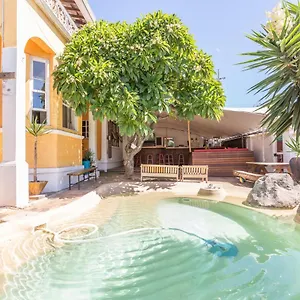 https://green-elephant-backpackers.hotels-capetown.com